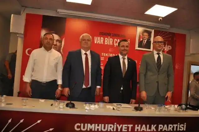 CHP'DE ERDOĞAN KAPLAN VE 3 İLÇE BAŞKANI GÖREVE BAŞLADI