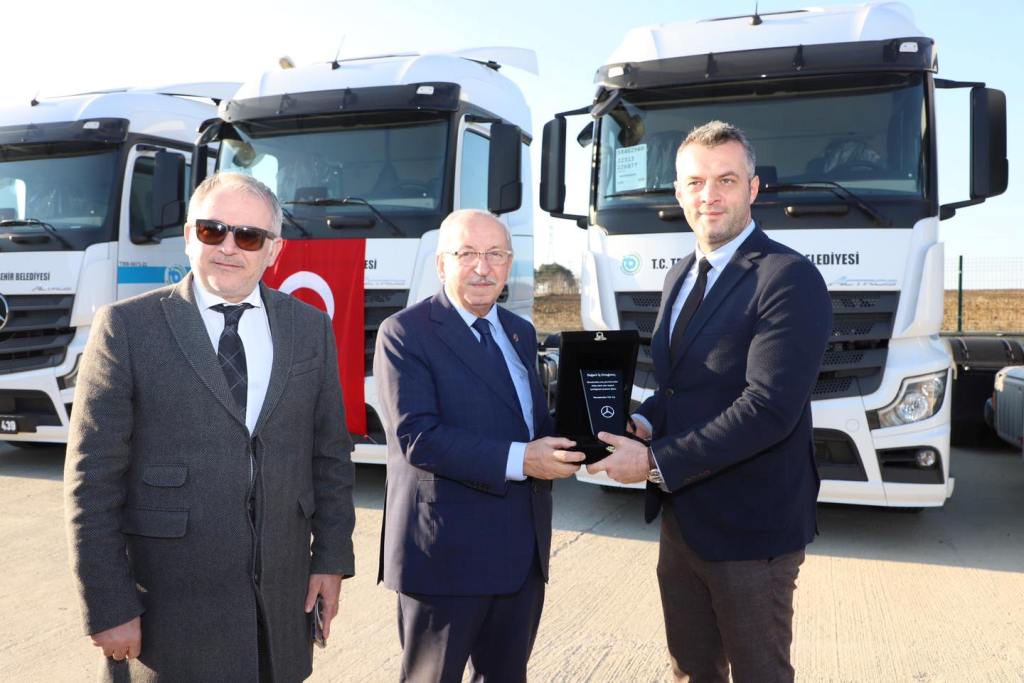 BÜYÜKŞEHİR BELEDİYESİ ARAÇ FİLOSUNA 73 ADET ARAÇ KAZANDIRDI