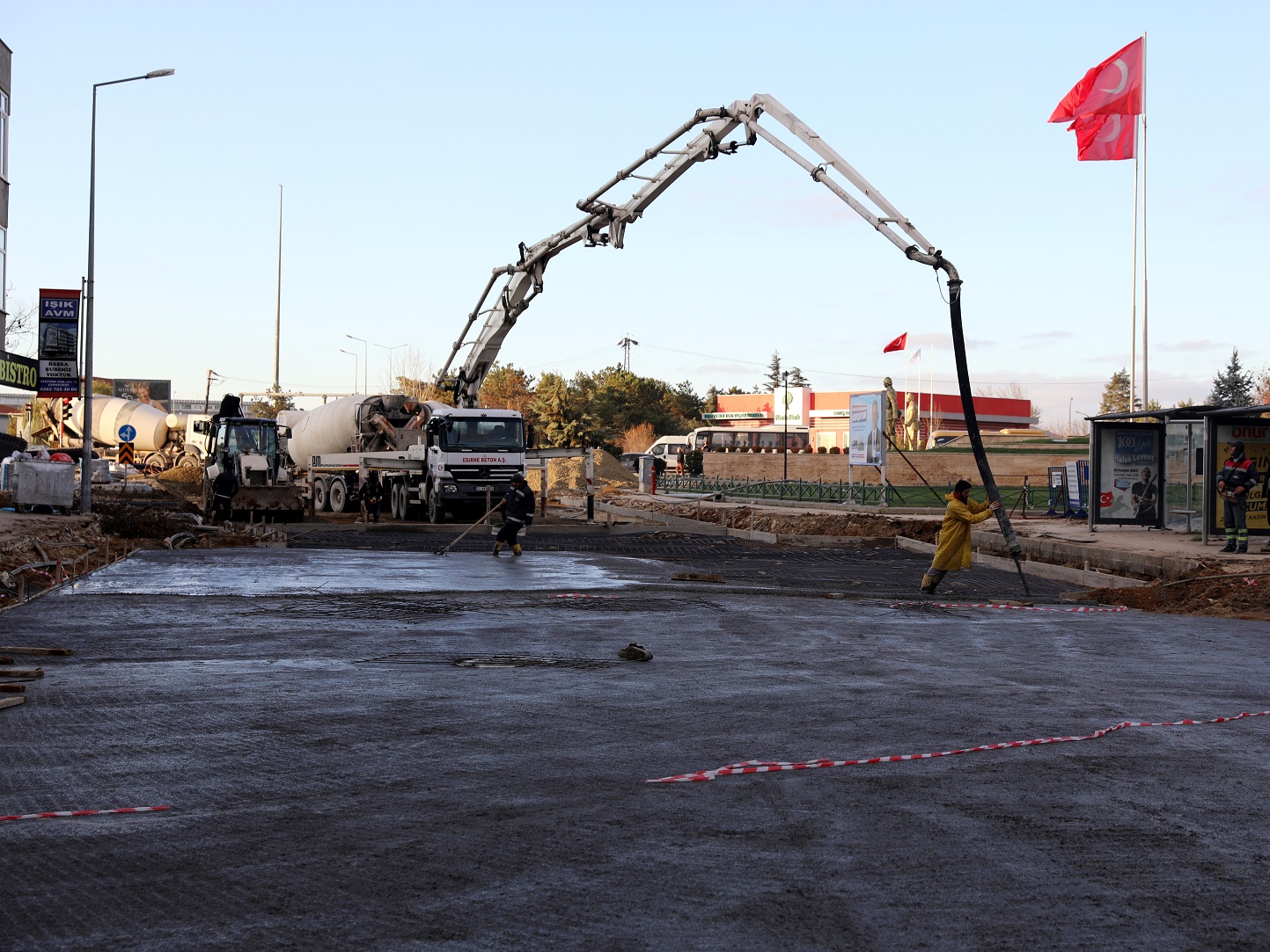 ÖZTRAK CADDESİ’NDE ALTYAPI BİTİYOR
