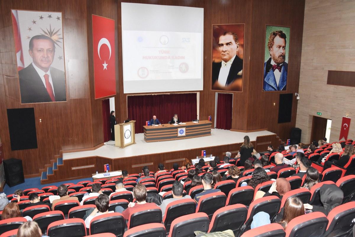 Türk Hukukunda Kadın Konulu Konferans Düzenlendi