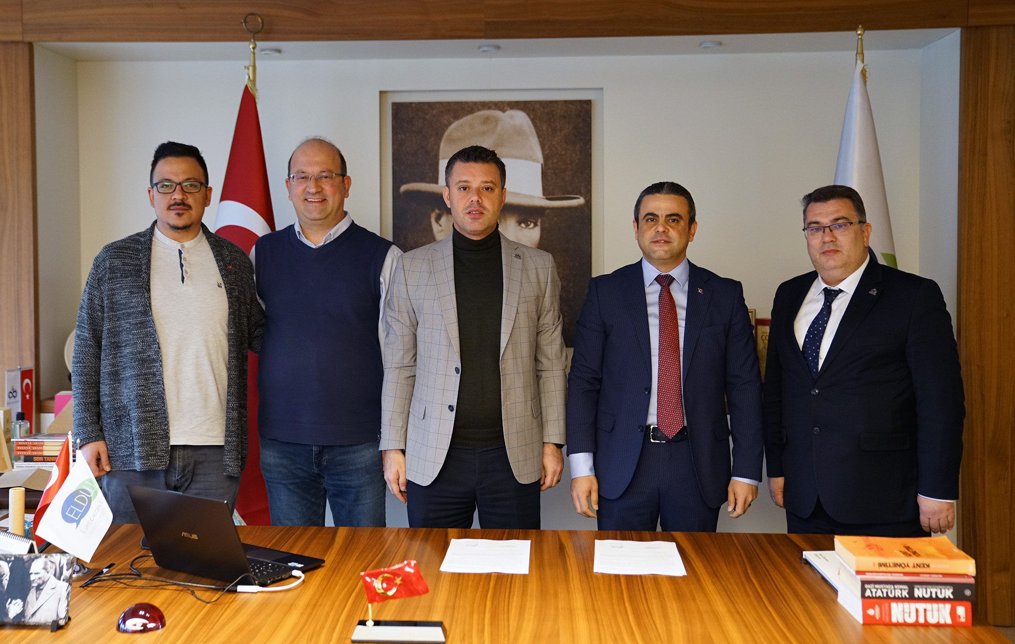 Başkan Sarıkurt’tan Çalışanlara Yeni Yıl Müjdesi
