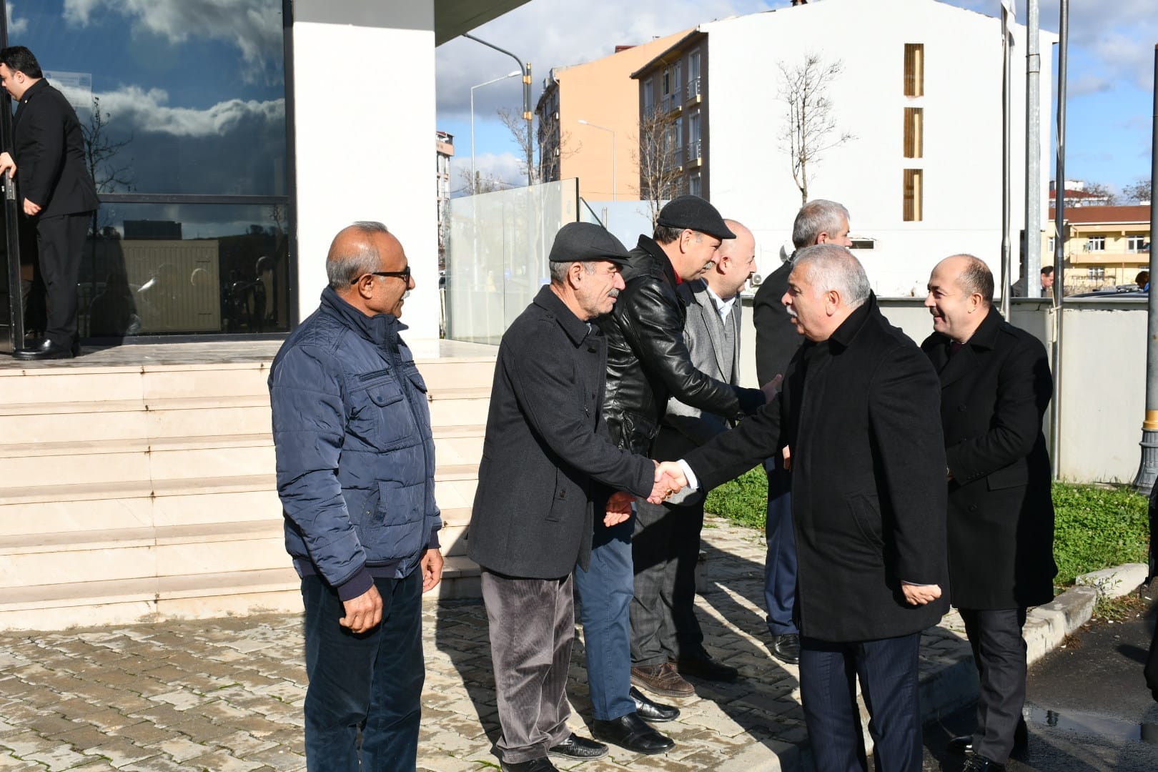 Vali Aziz Yıldırım Muratlı Cemevi’ni Ziyaret Etti