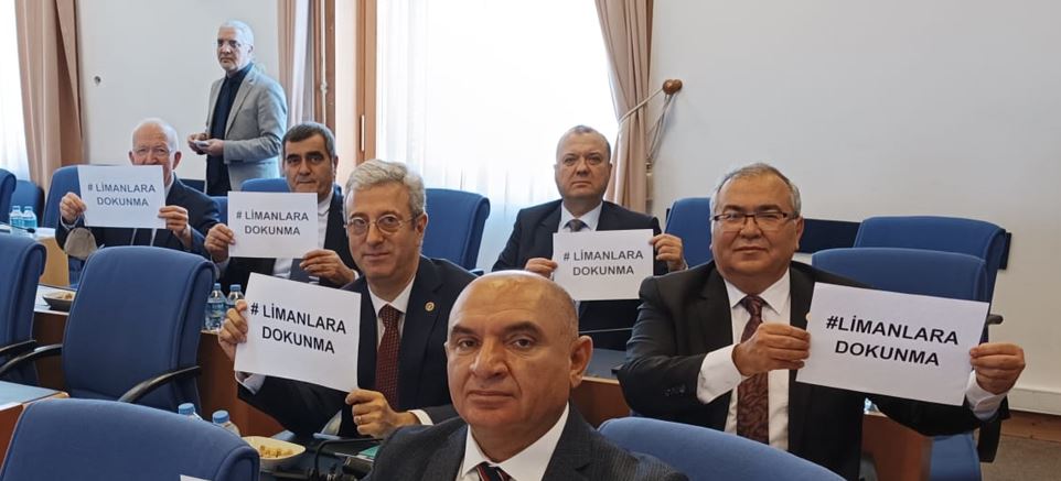 CHP TEKİRDAĞ VEKİLİ AYGUN’DAN UYARI: “LİMANLARIMIZA DOKUNMAYIN”