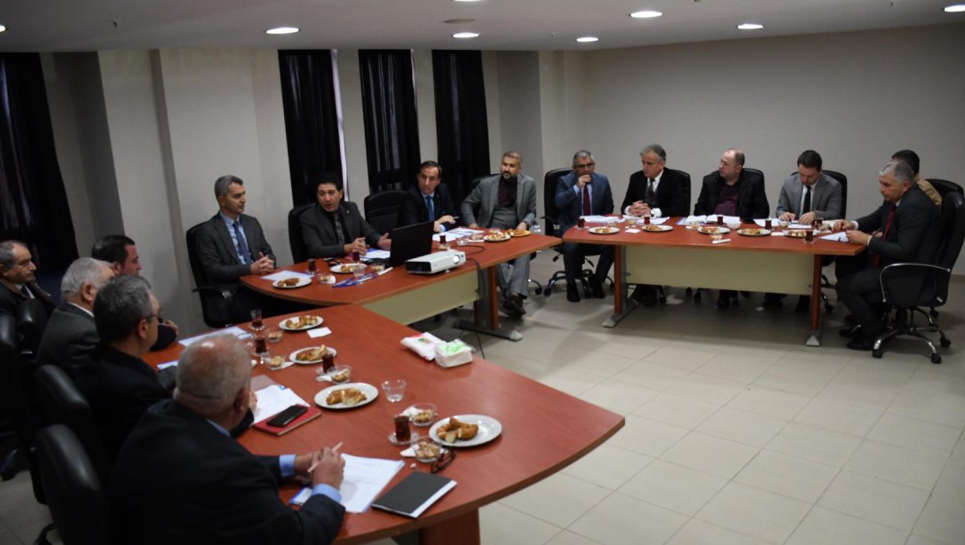 Ersan Ulusan Başkanlığında Hayat Boyu Öğrenme Planlama ve Değerlendirme Toplantısı