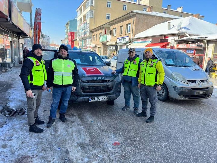 TEKİRDAĞ MOTORSİKLET DERNEĞİ DEPREM BÖLGESİNDE..