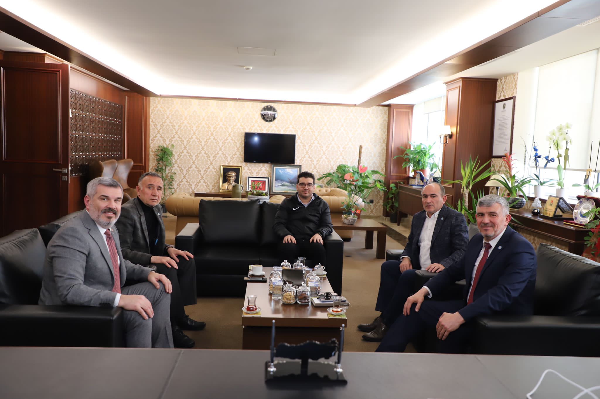 17001e81-d25d-4cfd-a69a-89416377a2e6