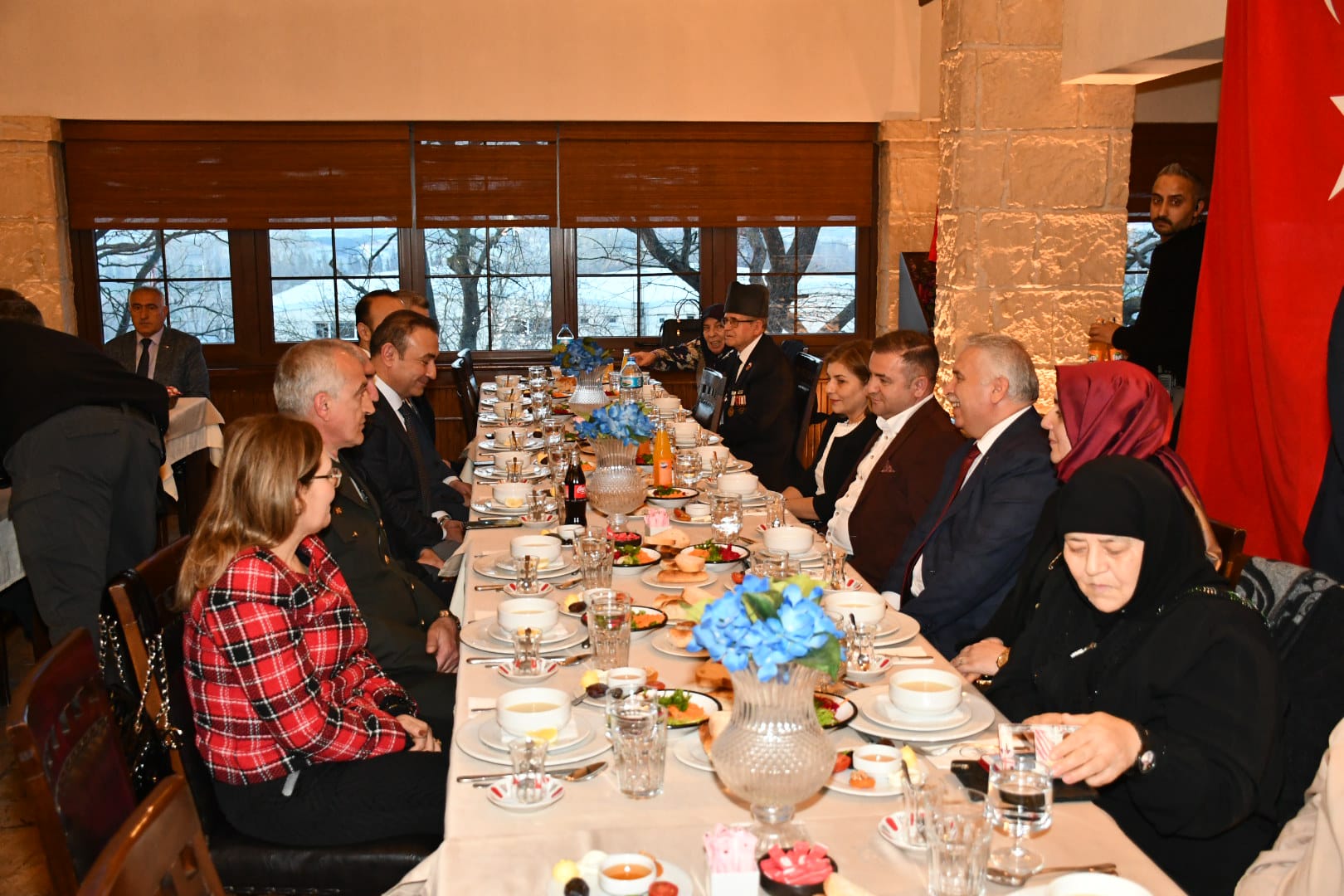 Vali Aziz Yıldırım ve Eşi Güllühan Yıldırım Çerkezköy İlçemizde Şehit Aileleri, Gaziler ve Gazi Aileleri İle Birlikte İftar Yaptı
