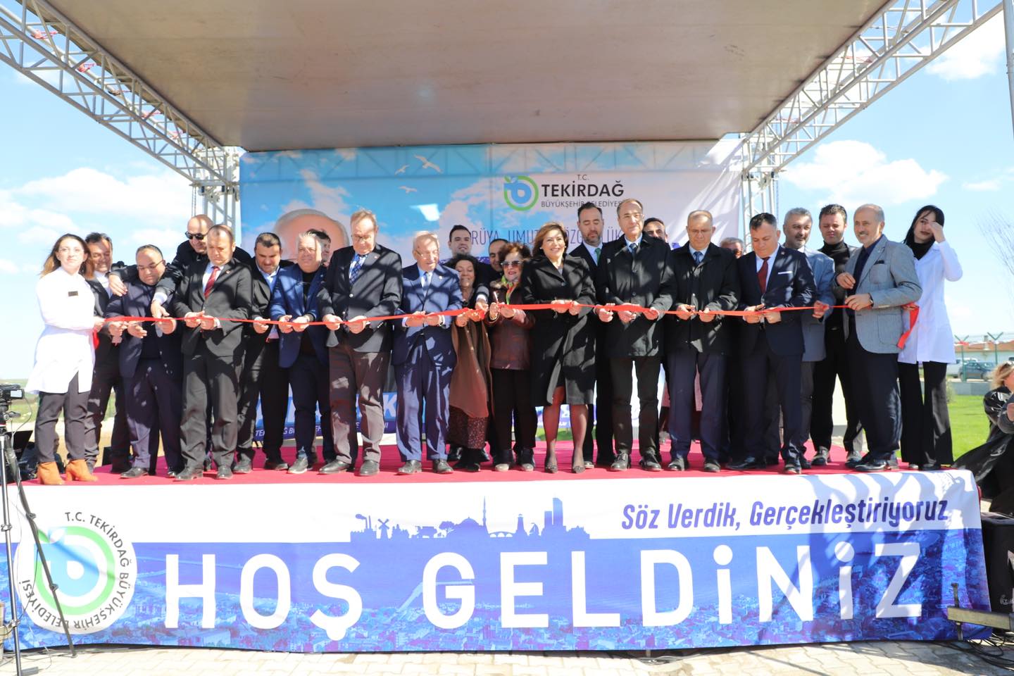 KENTİN EN BÜYÜK SAHİPSİZ HAYVAN BAKIMEVİ HİZMETE AÇILDI