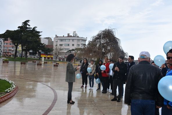 2 Nisan Dünya Otizm farkındalık günü kutlandı.
