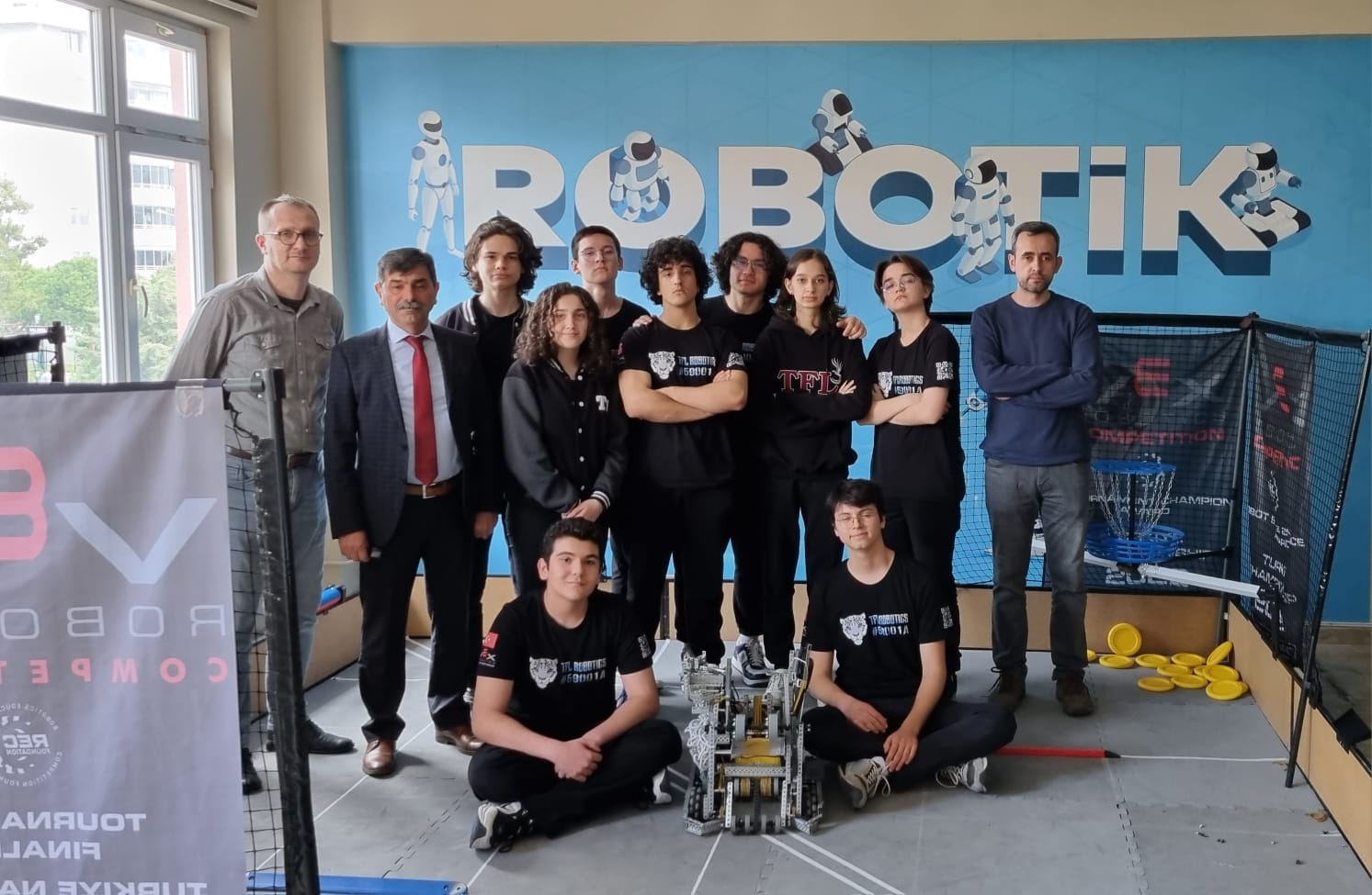 ASYAPORT SPONSOR OLDU, FEN LİSESİ ROBOT TAKIMI AMERİKA’YA GİDİYOR