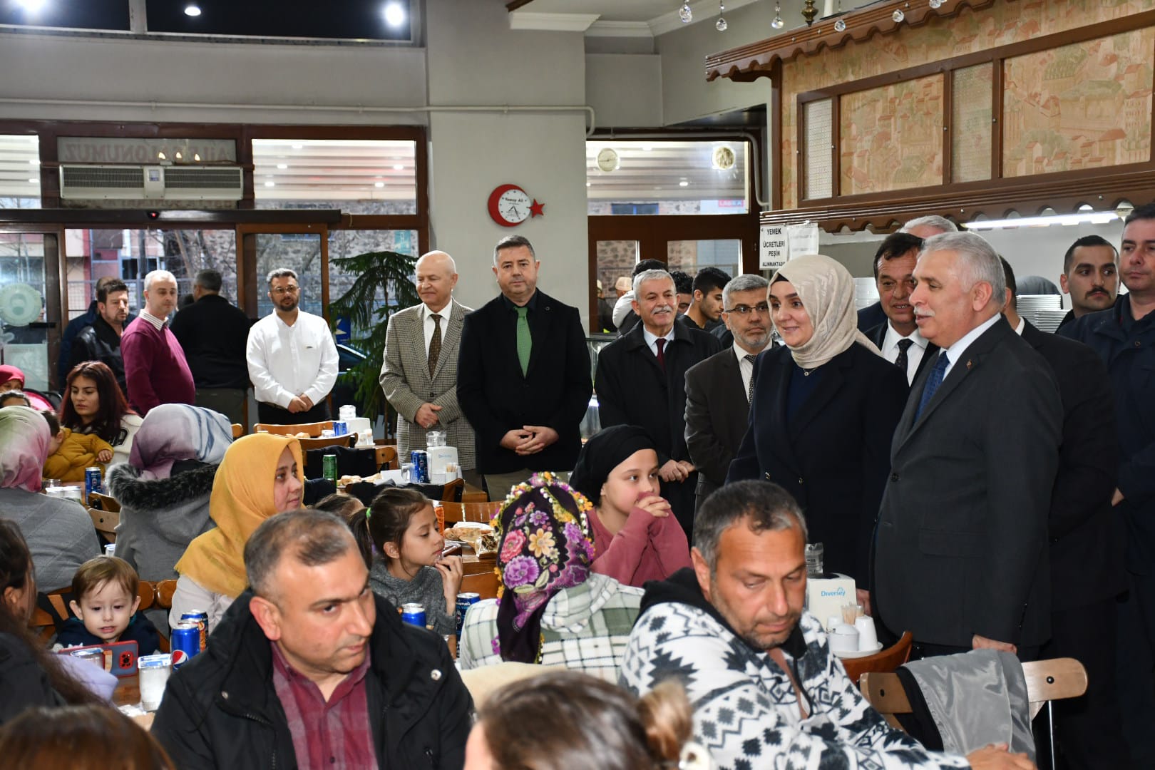 Vali Aziz Yıldırım ve Eşi Güllühan Yıldırım Muratlı da Şehit Aileleri, Gaziler, Gazi Aileleri İle Birlikte İftar Yaptı