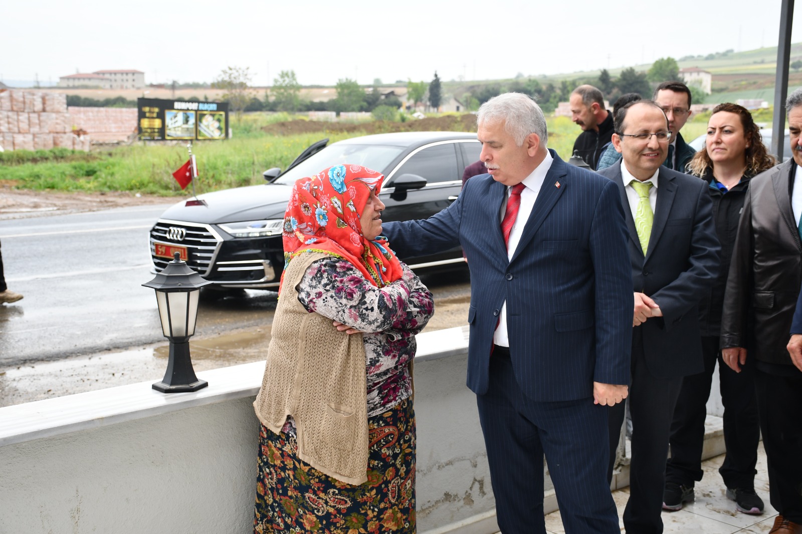 Vali Aziz Yıldırım Tekirdağ da Misafir Edilen Depremzede Vatandaşlarımızı Ziyaret Etti