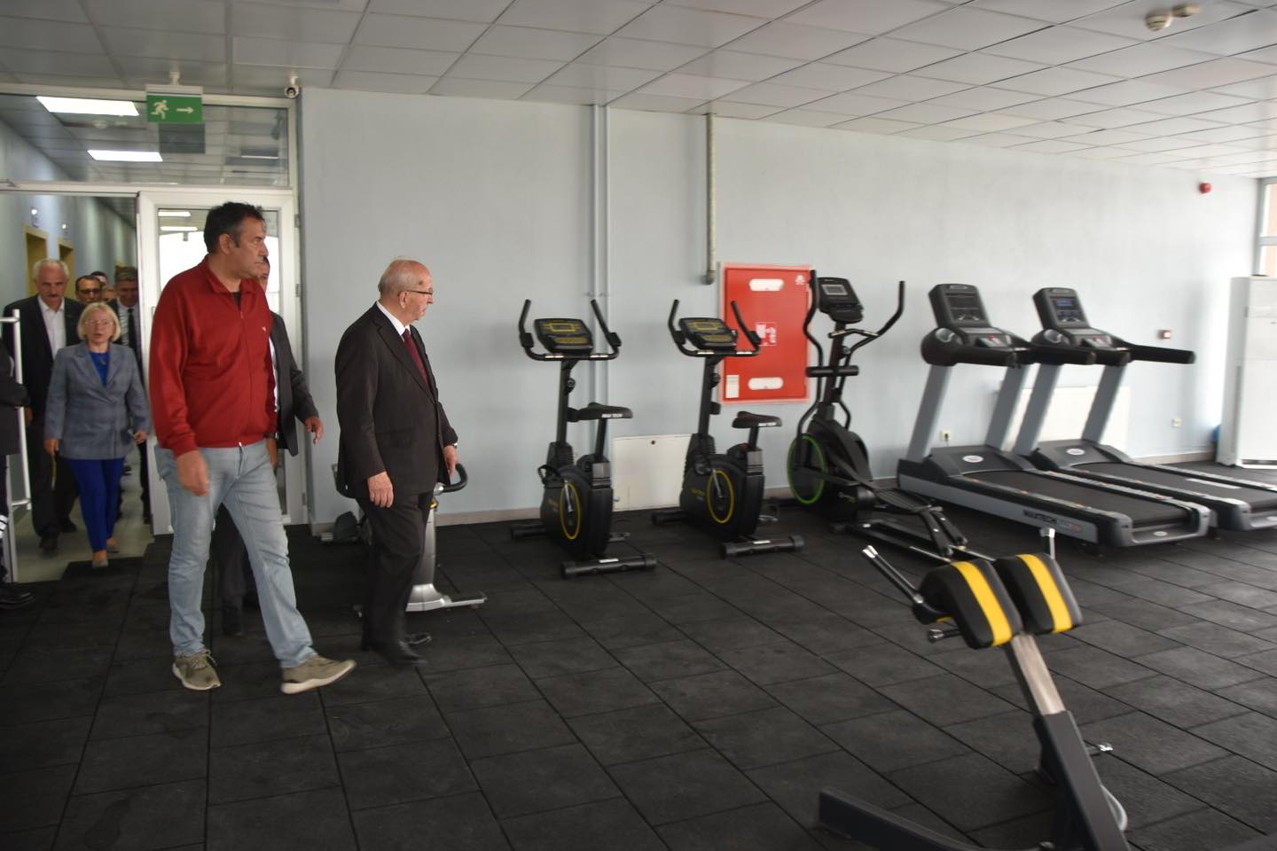 MURATLI YARI OLİMPİK YÜZME HAVUZU VE SPOR KOMPLEKSİNDE YENİ SEZON AÇILDI