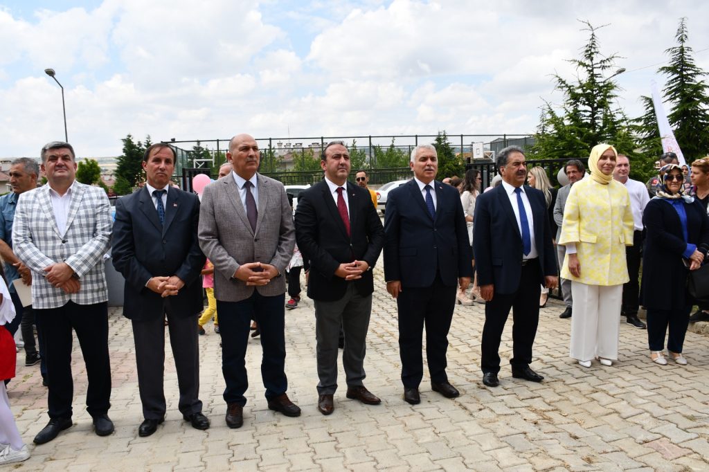 Vali Aziz Yıldırım Roman Akademisi Projesi Kapsamında Yenilenen Tesislerin Açılışını Yaptı