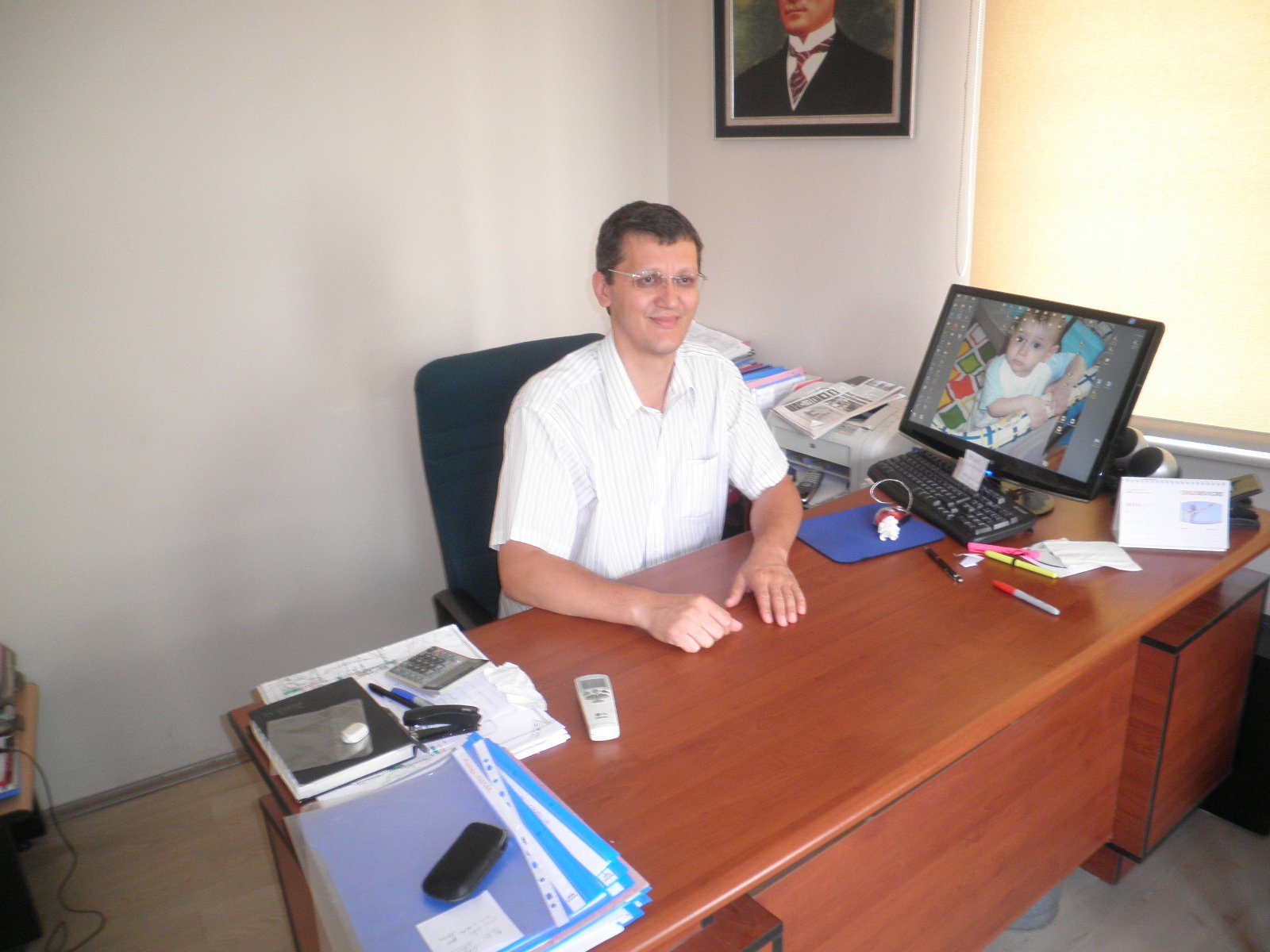ORAL ÇELİKKOL KİMDİR?