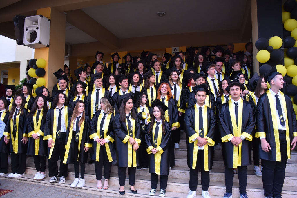 Tekirdağ Namık Kemal Anadolu Lisesi Mezuniyet töreni düzenledi.