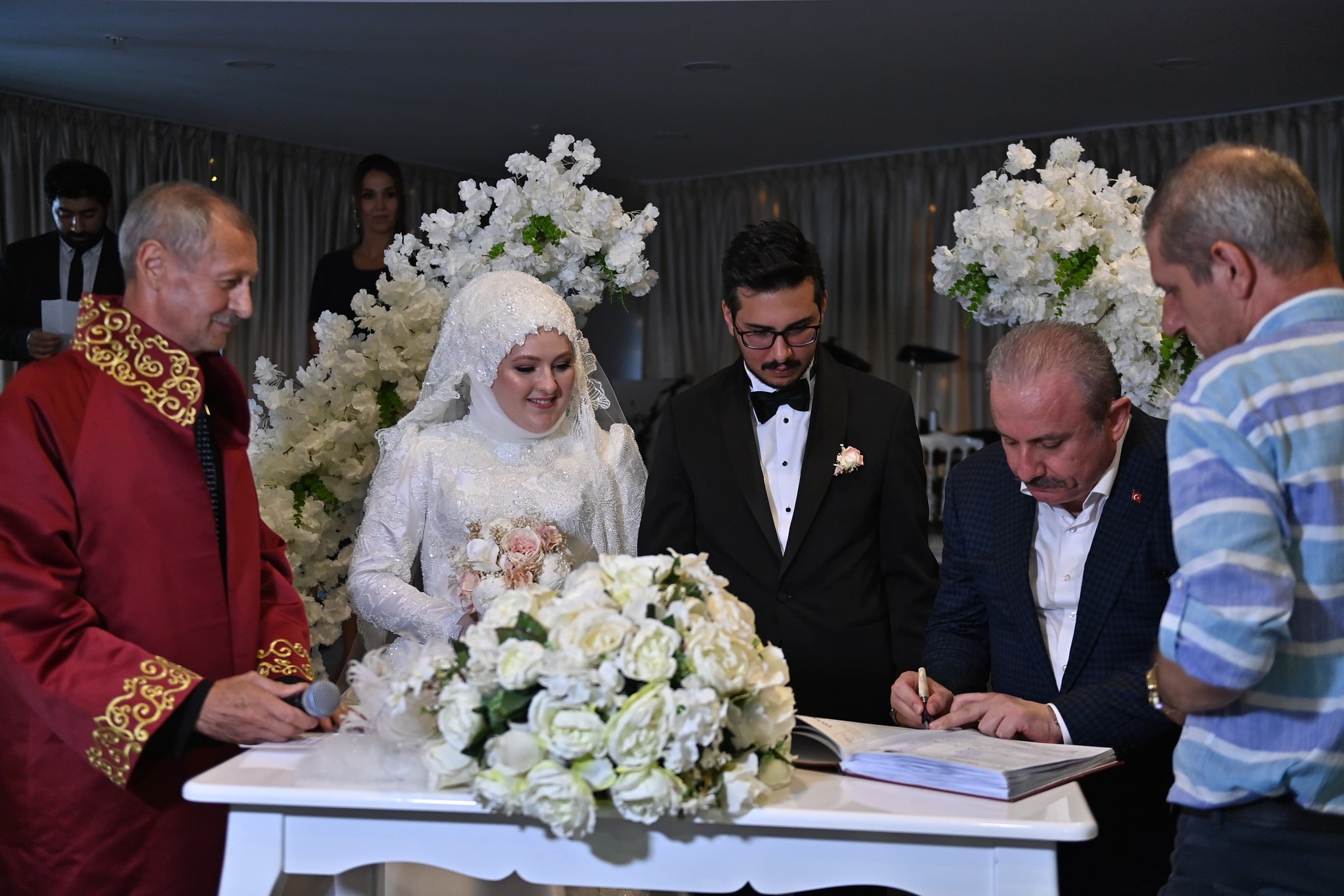 KONCAGÜL VE ÜNLÜLER AİLESİNİN MUTLU GÜNÜ
