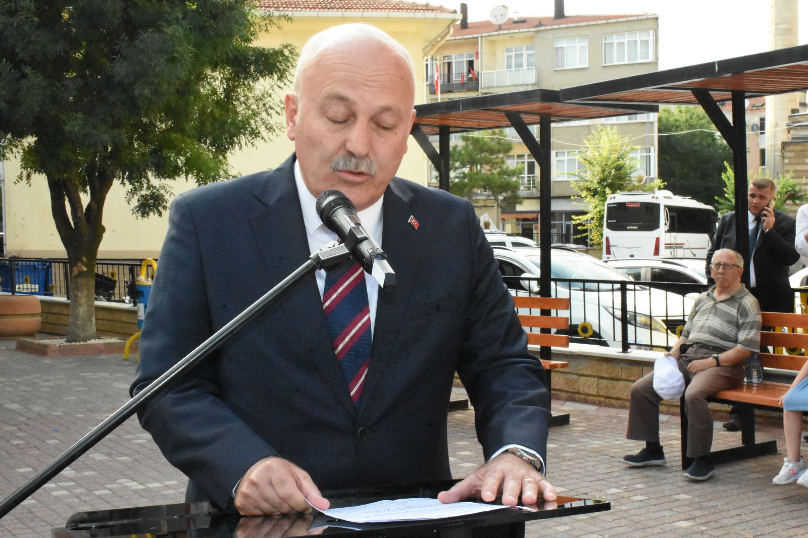 Bu yıl 31. Düzenlenen Hayrabolu Ayçiçeği Festivali törenlerle başladı.