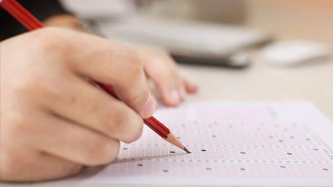 04080122_02113153_BAKAN_YARDIMCISI_YENSOY_LGS_KAPSAMINDAKY_MERKEZY_SINAVA_YLYYKYN_YAPILAN_HAZIRLIKLARI_ACIKLADI