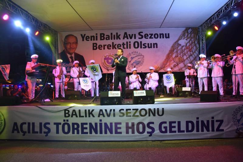 BALIKÇILAR TEKİRDAĞ BÜYÜKŞEHİR BELEDİYESİ İLE BİRLİKTE SEZONU AÇTI