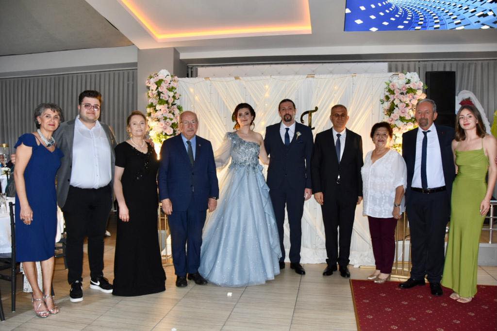 376653966_862139951943924_1369230634302930400_n