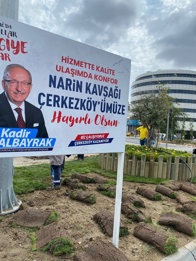 ÇERKEZKÖY İLÇESİ CENGİZ TOPEL CADDESİ VE NARİN KAVŞAĞI YEPYENİ BİR GÖRÜNÜME KAVUŞTU
