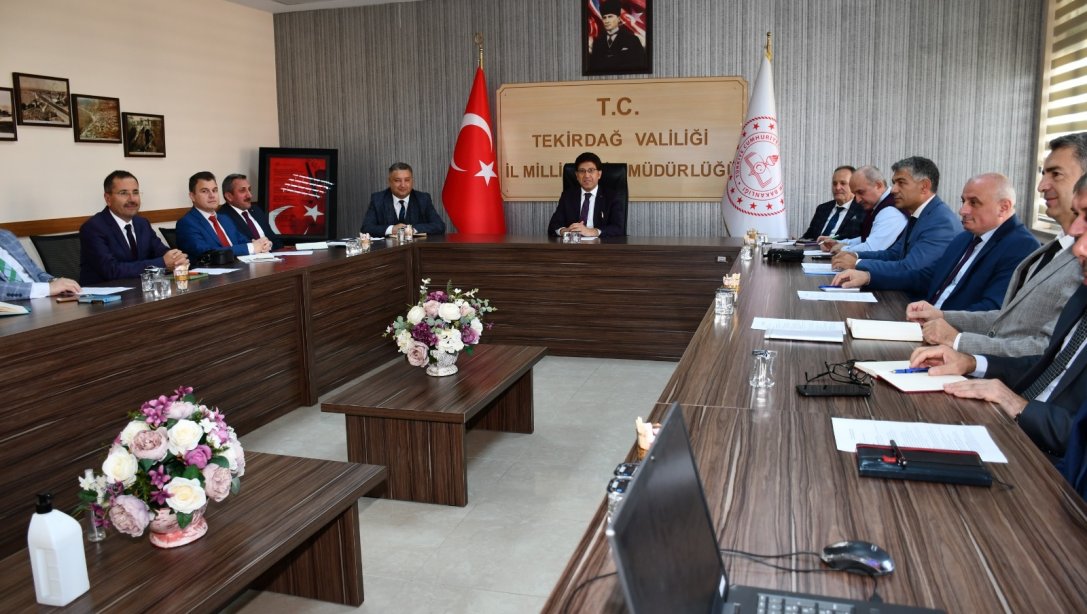 İl Millî Eğitim Müdürü Ersan Ulusan Başkanlığında İlçe Millî Eğitim Müdürleri Kurulu Toplantısı Yapıldı