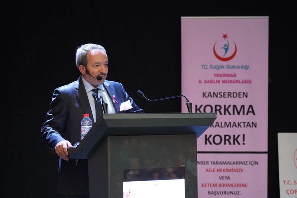Meme Kanseri Farkındalığı konulu konferansı düzenledi