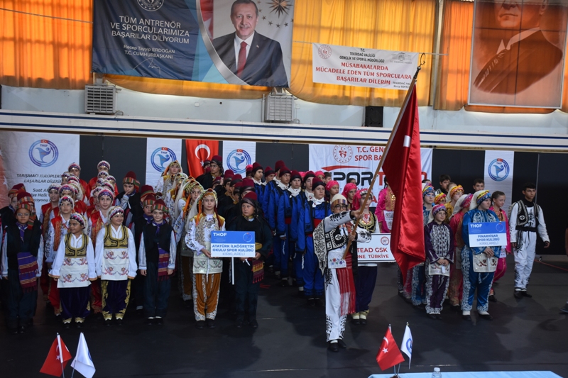 HALKOYUNLARINDA MUHTEŞEM GİDİYORUZ