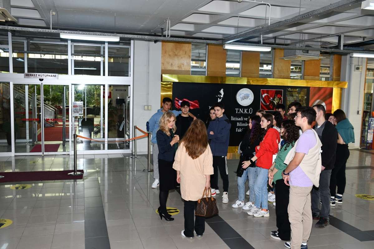DSC_8335_1200x800