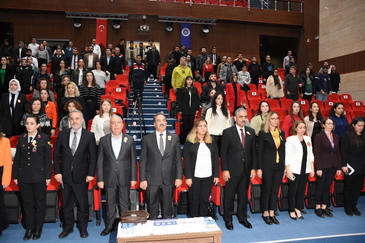 “Kadına Yönelik Şiddetle Mücadele” Paneli Düzenlendi