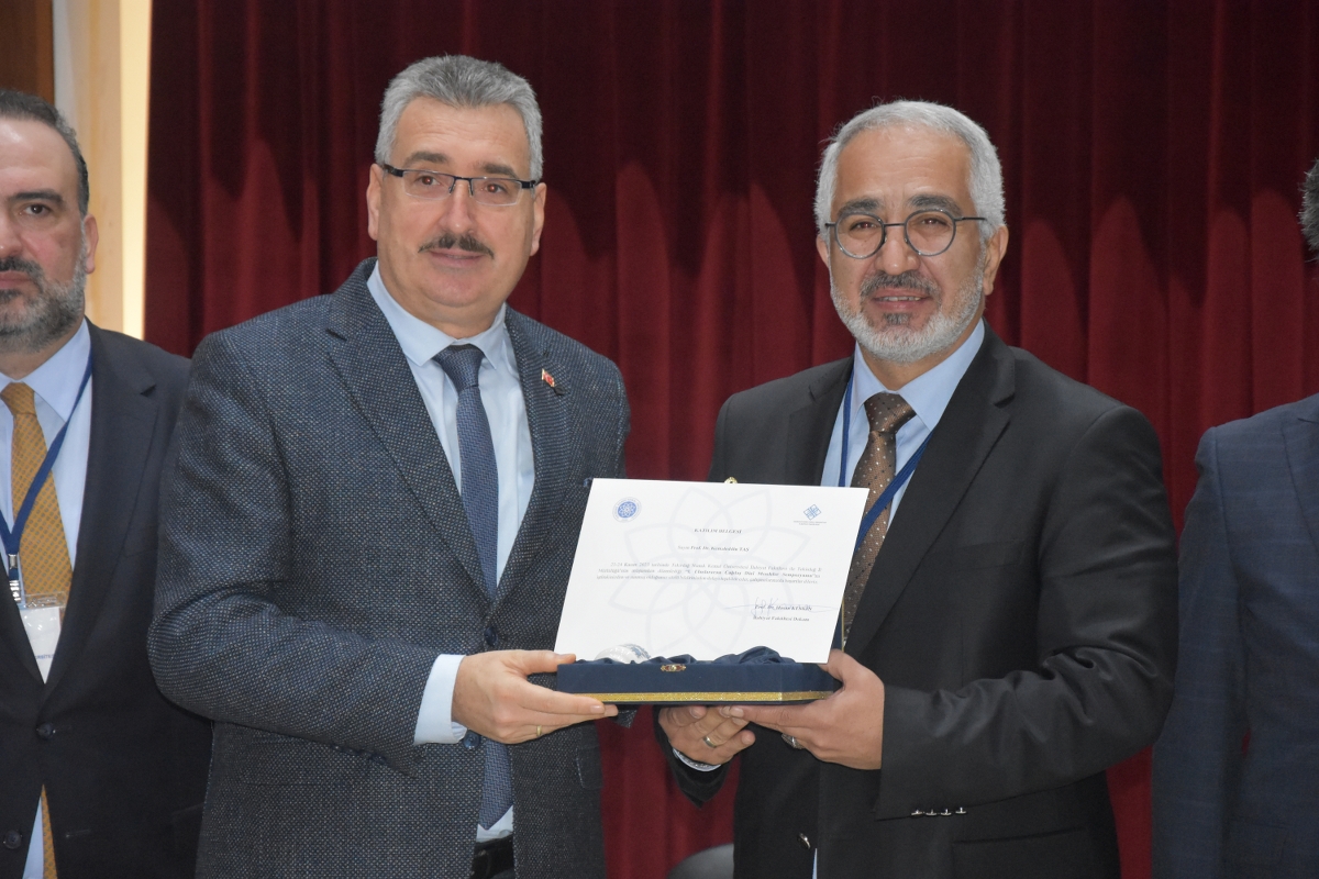 Tekirdağ NKÜ’de “Din ve Gençlik” Konulu “I. Uluslararası Çağdaş Dini Meseleler Sempozyumu” Düzenlendi