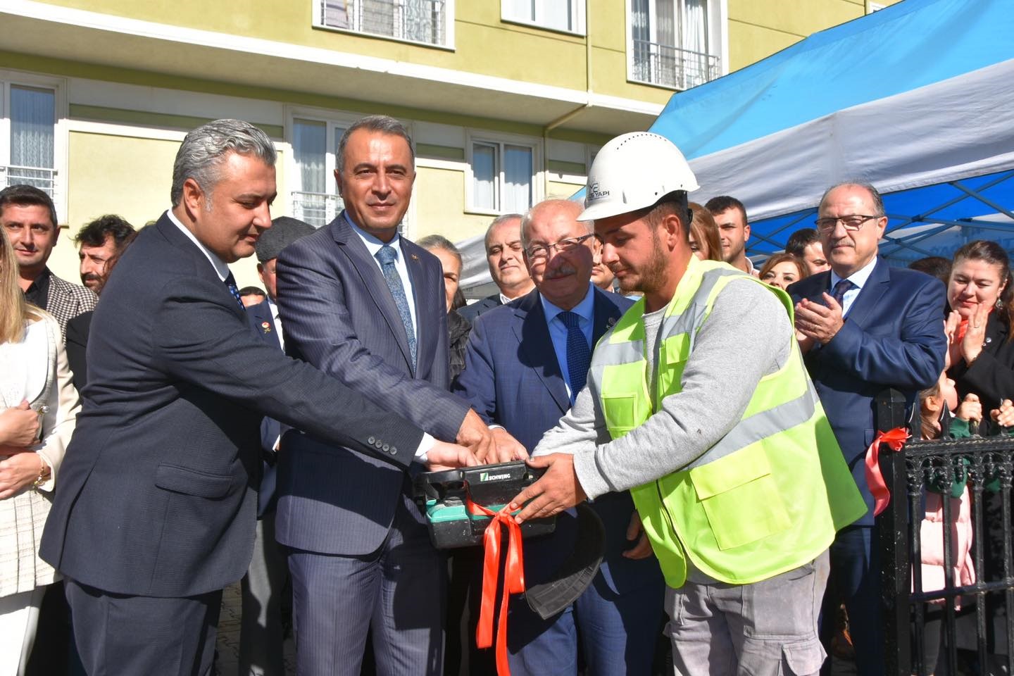 BÜYÜKŞEHİR’DEN MALKARA’YA KENT PARK VE İTFAİYE İSTASYONU