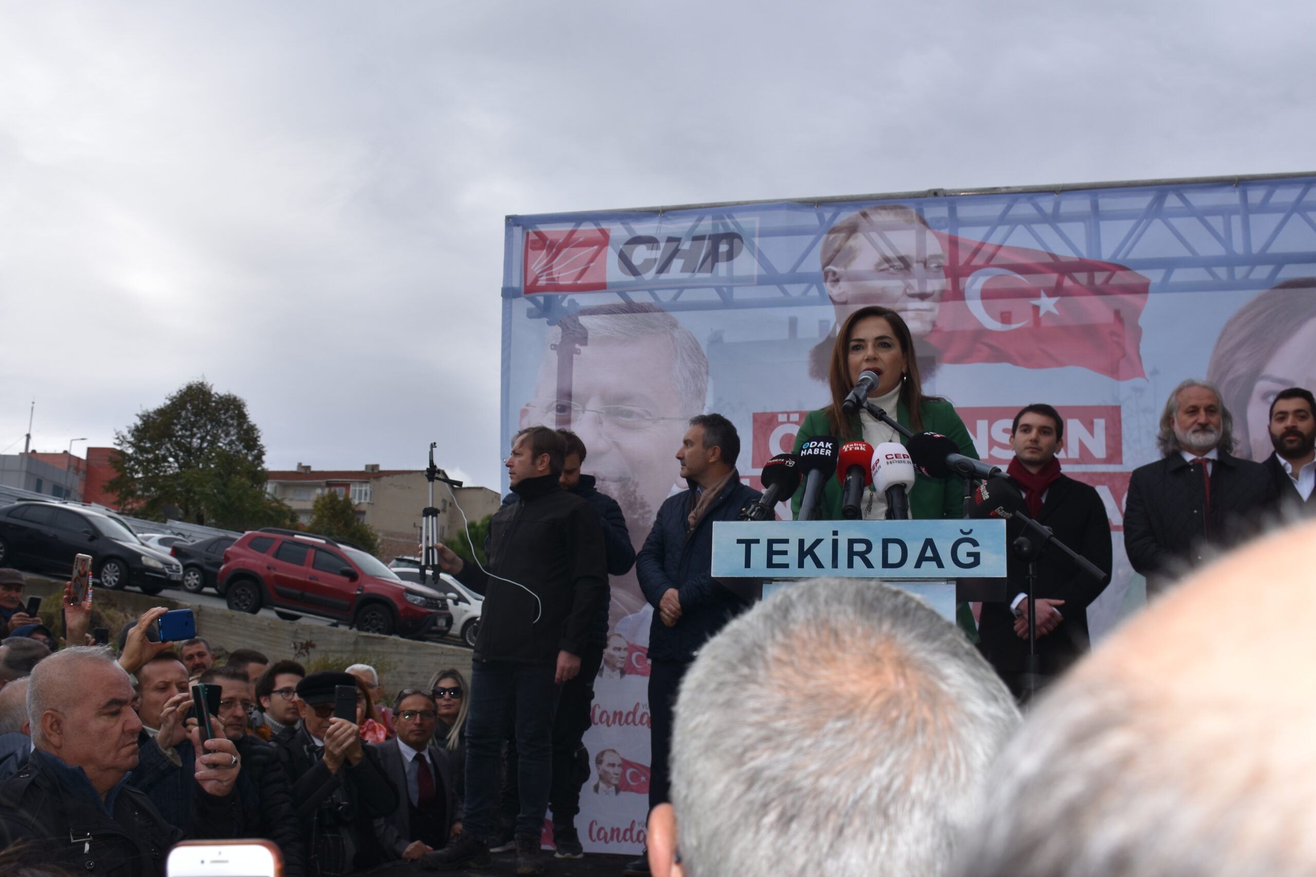 CANDAN YÜCEER TEKİRDAĞ SEVDALILARIYLA ADAYLIĞINI AÇIKLADI