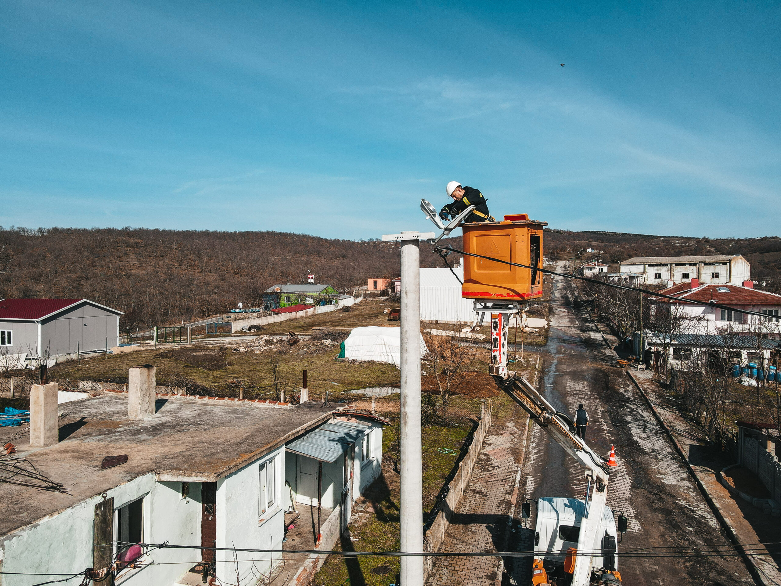 TREDAŞ ekipleri yılbaşında kesintisiz enerji için görevde