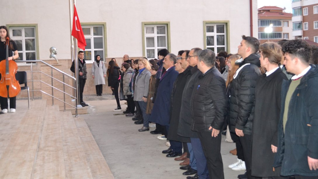 Bayrak Törenine katıldı.