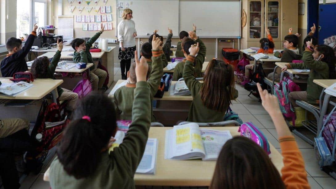 Okullarda Yarıyıl Tatili İçin Son Zil Cuma Günü Çalacak