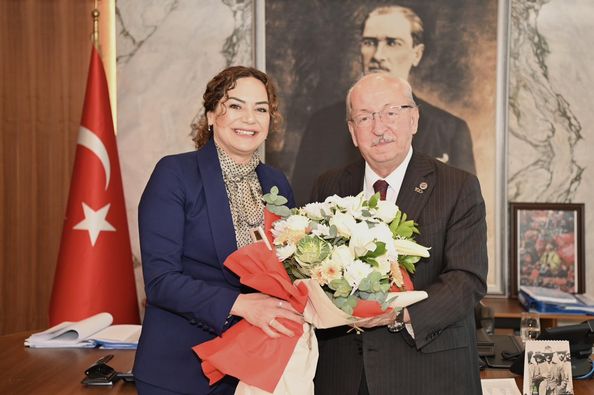 CANDAN YÜCEERLE KADİR ALBAYRAK MAKAMDA BULUŞTULAR