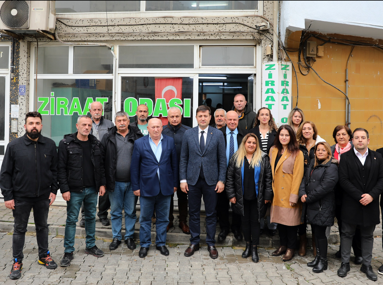 Akay’ın ismi anketlerde açık ara önde