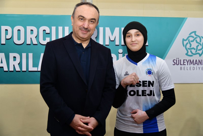 2023-2024 Okul Sporları Bilek Güreşi Genç B Kız-Erkek Grup Müsabakaları İlimizde Düzenlendi