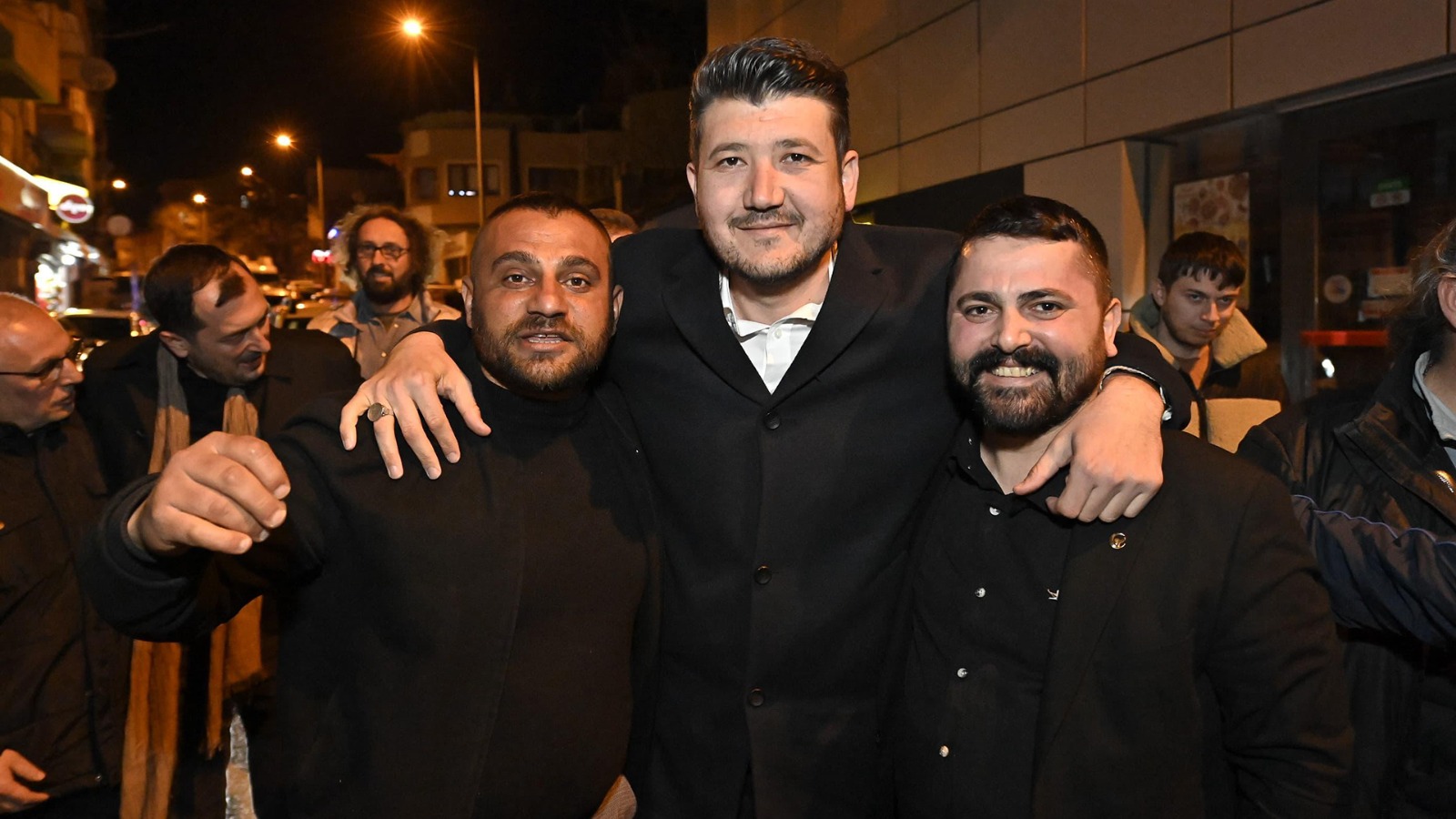 Süleymanpaşa Belediye Başkan Adayı Gökhan Saygı, Çiftlikönü Mahallesi’nde BAŞKAN gibi karşılandı.
