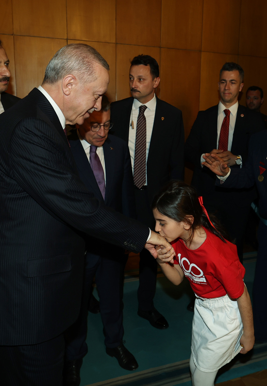 Cumhurbaşkanı Erdoğan, TBMM’de 23 Nisan resepsiyonuna katıldı
