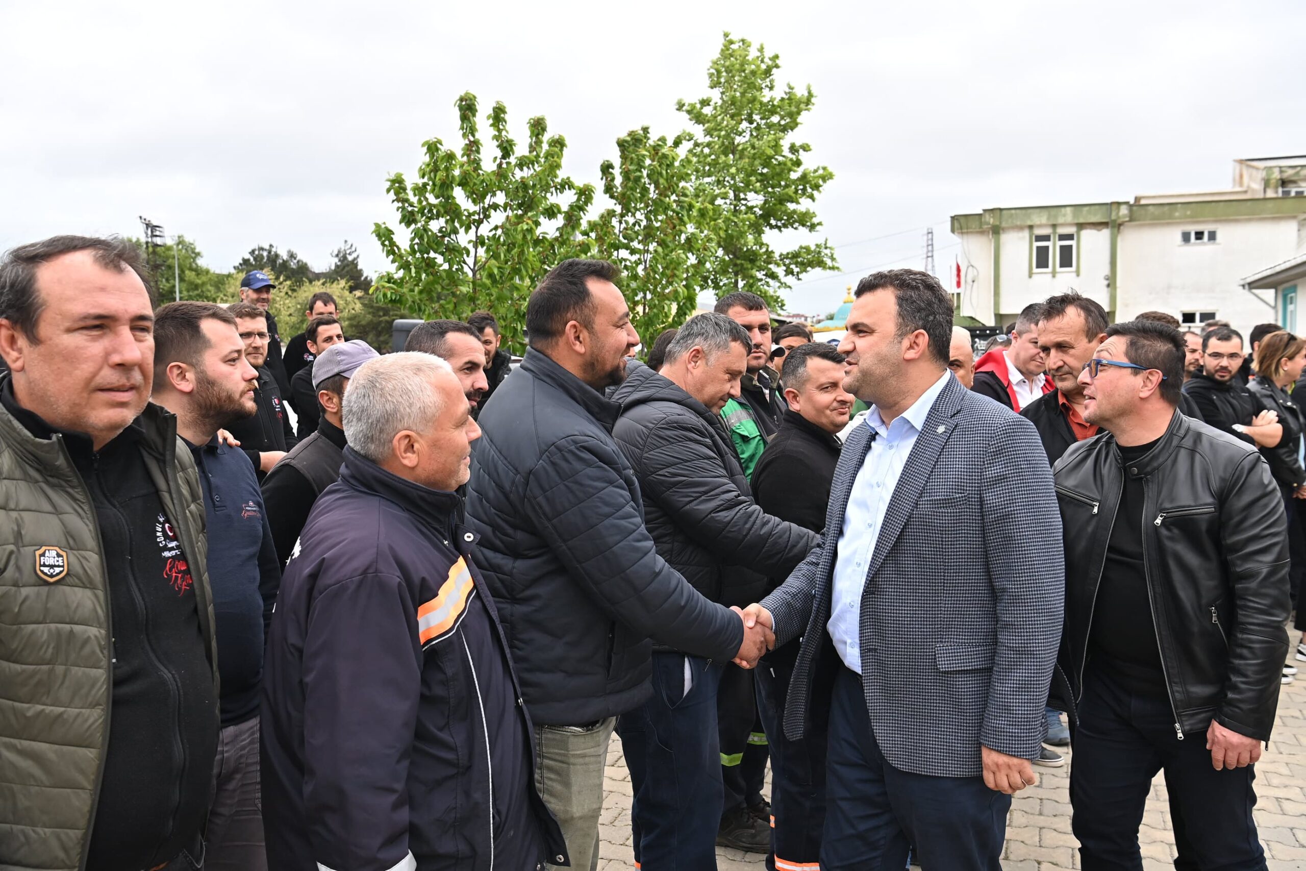 Başkan Nallar Belediye Emekçilerinin İşçi Bayramını Kutladı