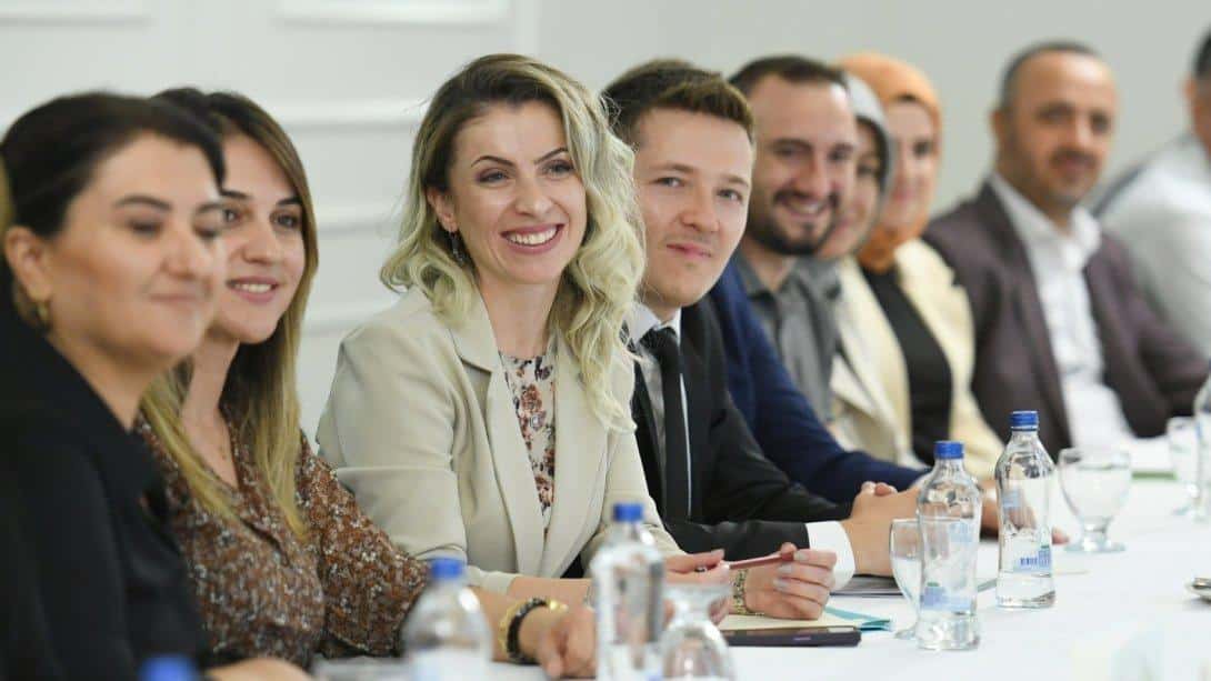 Öğretmenlerin “Türkiye Yüzyılı Maarif Modeli Eğitici Eğitimleri” Başladı