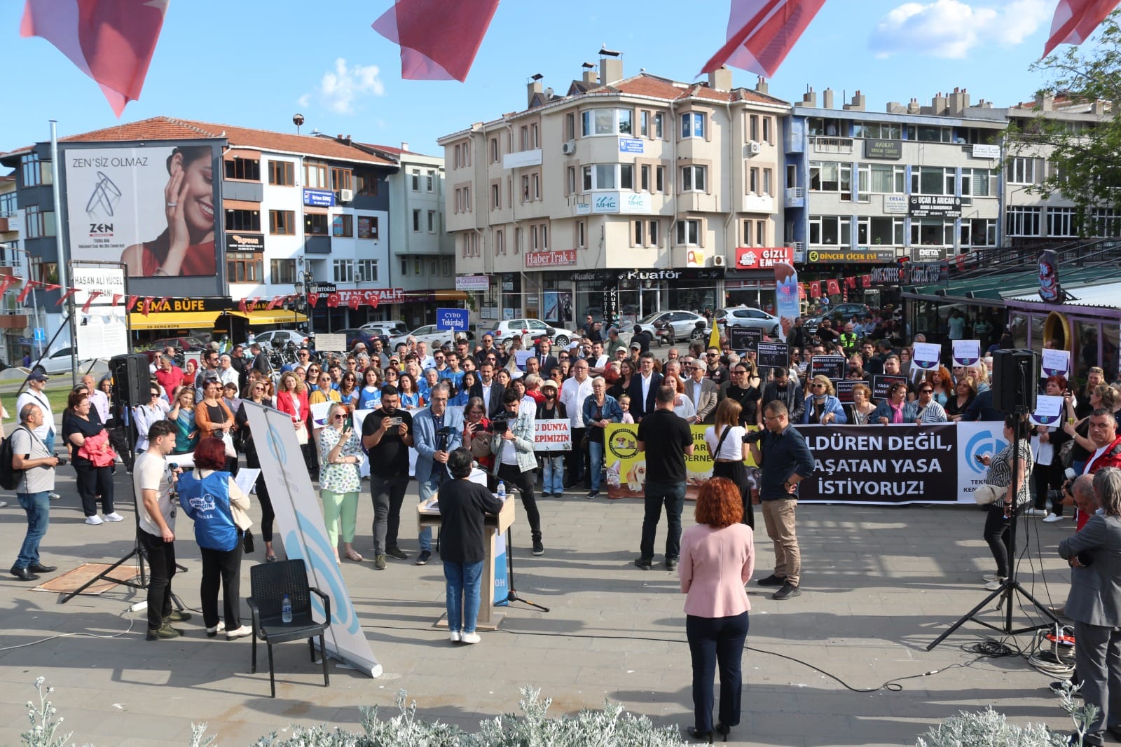 Berrin Başol :Öldüren değil, yaşatan yasa istiyoruz!