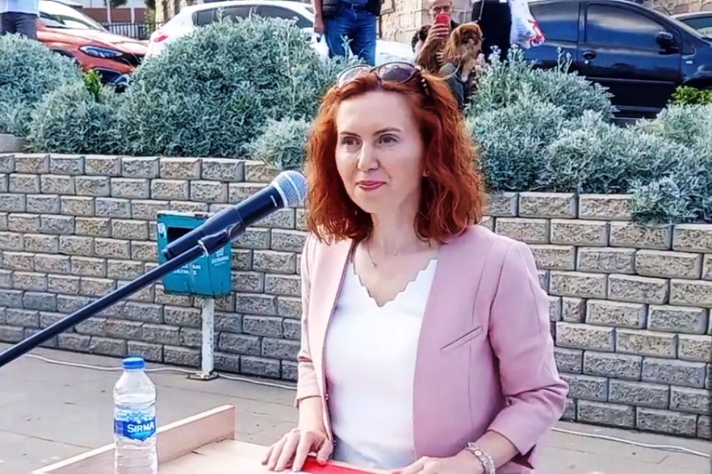 SOKAK HAYVANLARININ SESİ OLDULAR ÖLÜM YASASINA KARŞI ÇIKTILAR