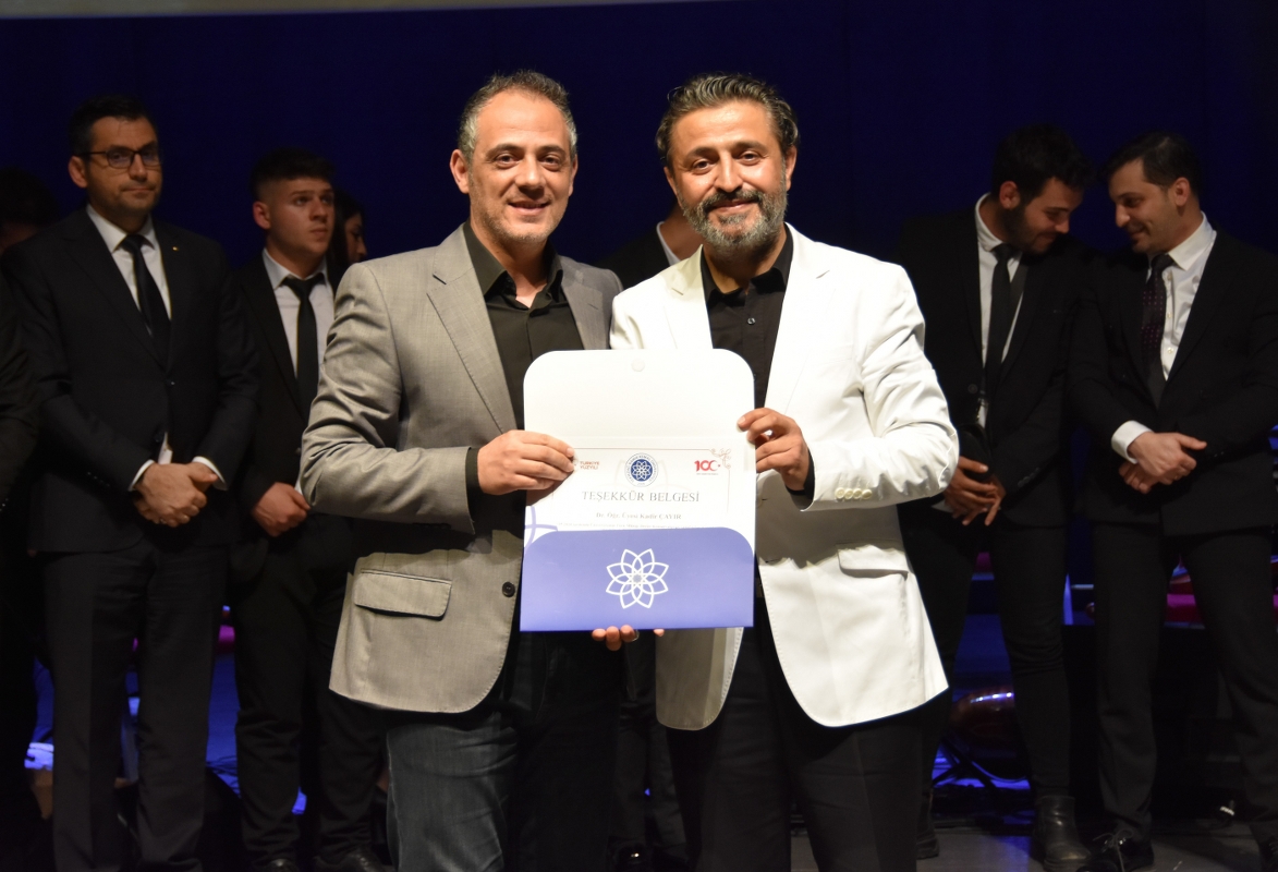 ‘Türkülerle Yarenlik’ Türk Halk MüziğiKonserine Büyük İlgi
