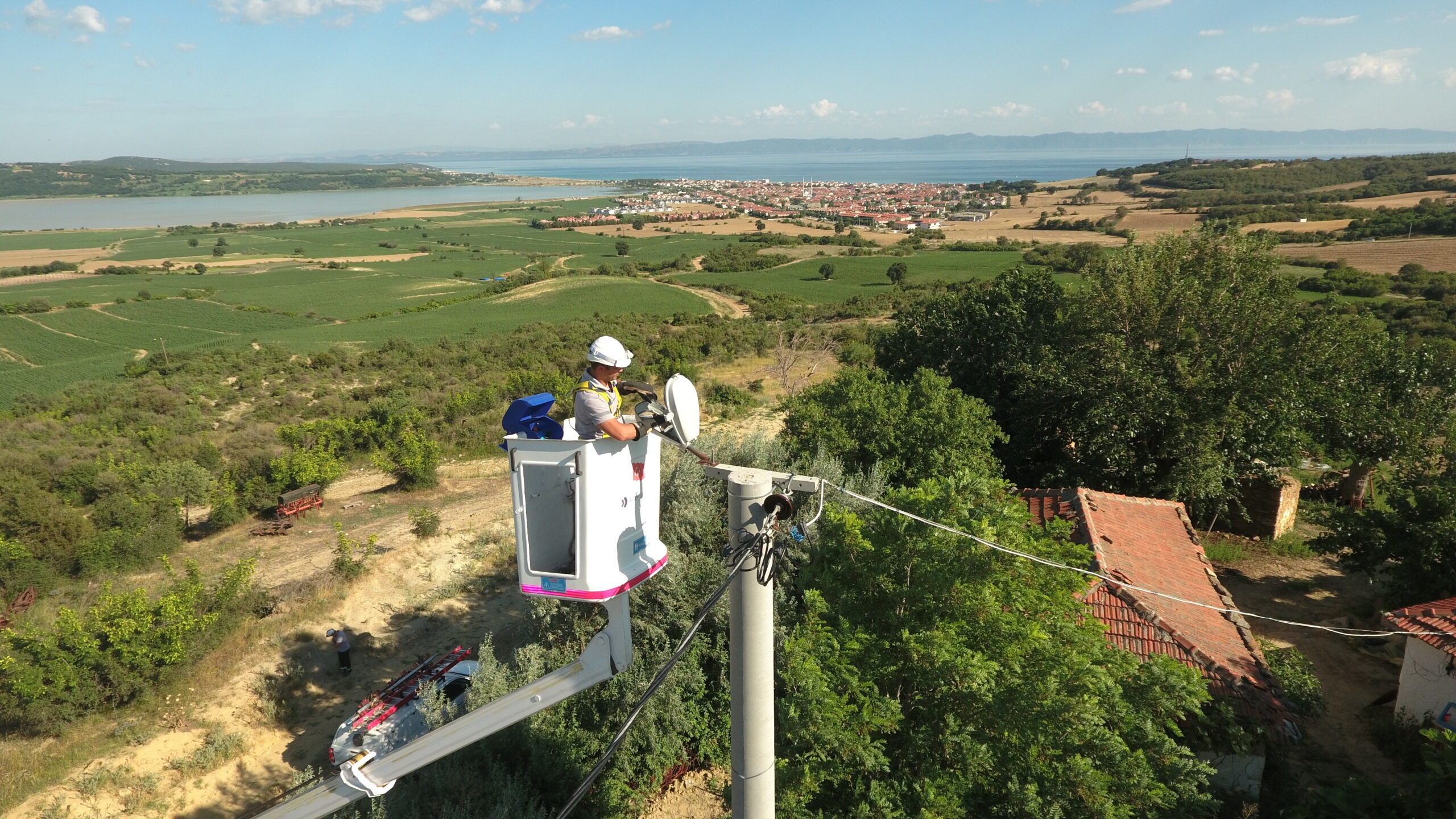 TREDAŞ’tan tatil beldelerinde yaz hazırlığı