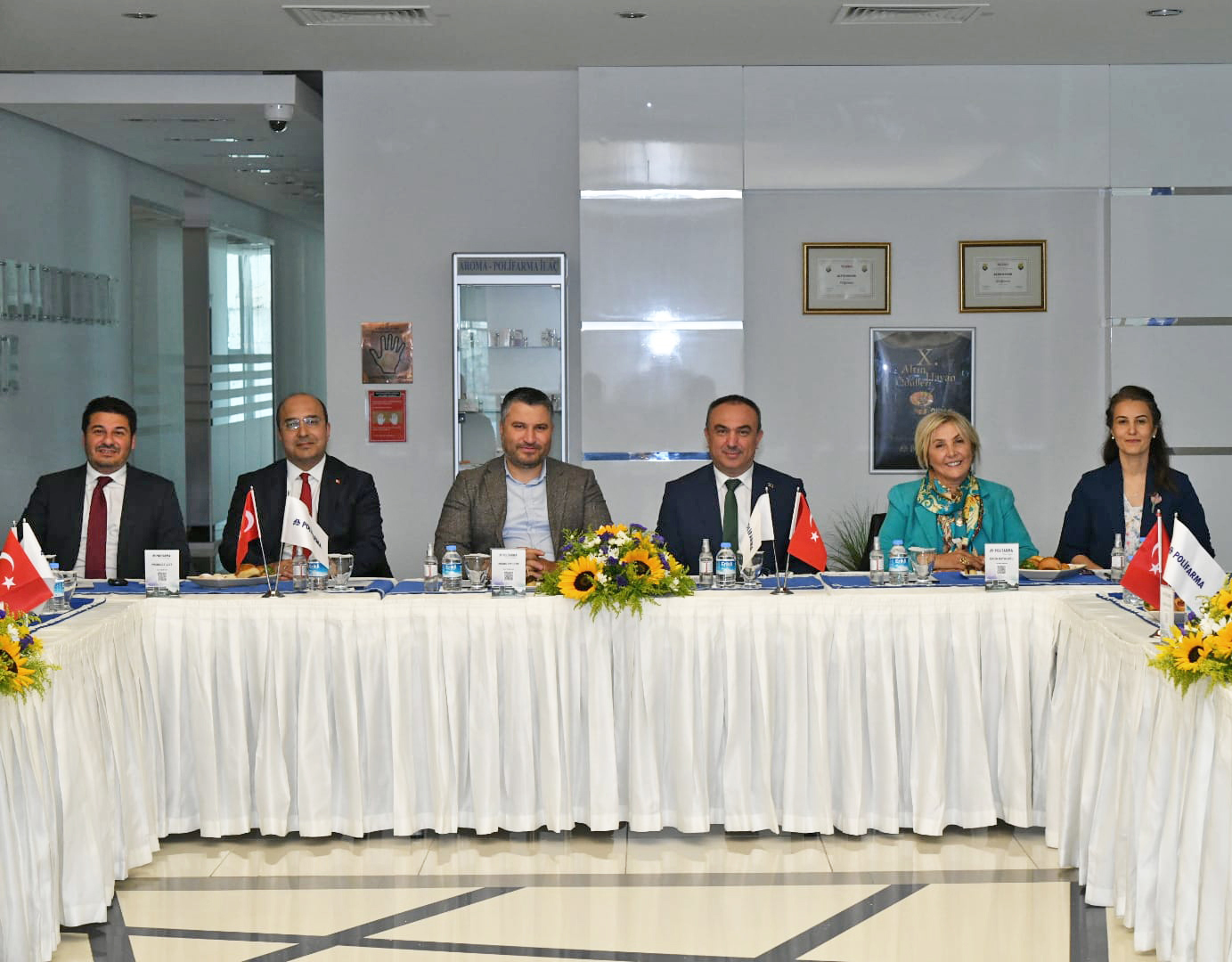 SANAYİ VE TEKNOLOJİ BAKAN YARDIMCISI VE HEYETİ, TEKİRDAĞ VALİSİ VE TEKİRDAĞ ERGENE KAYMAKAMI’NDAN POLİFARMA’YA ZİYARET