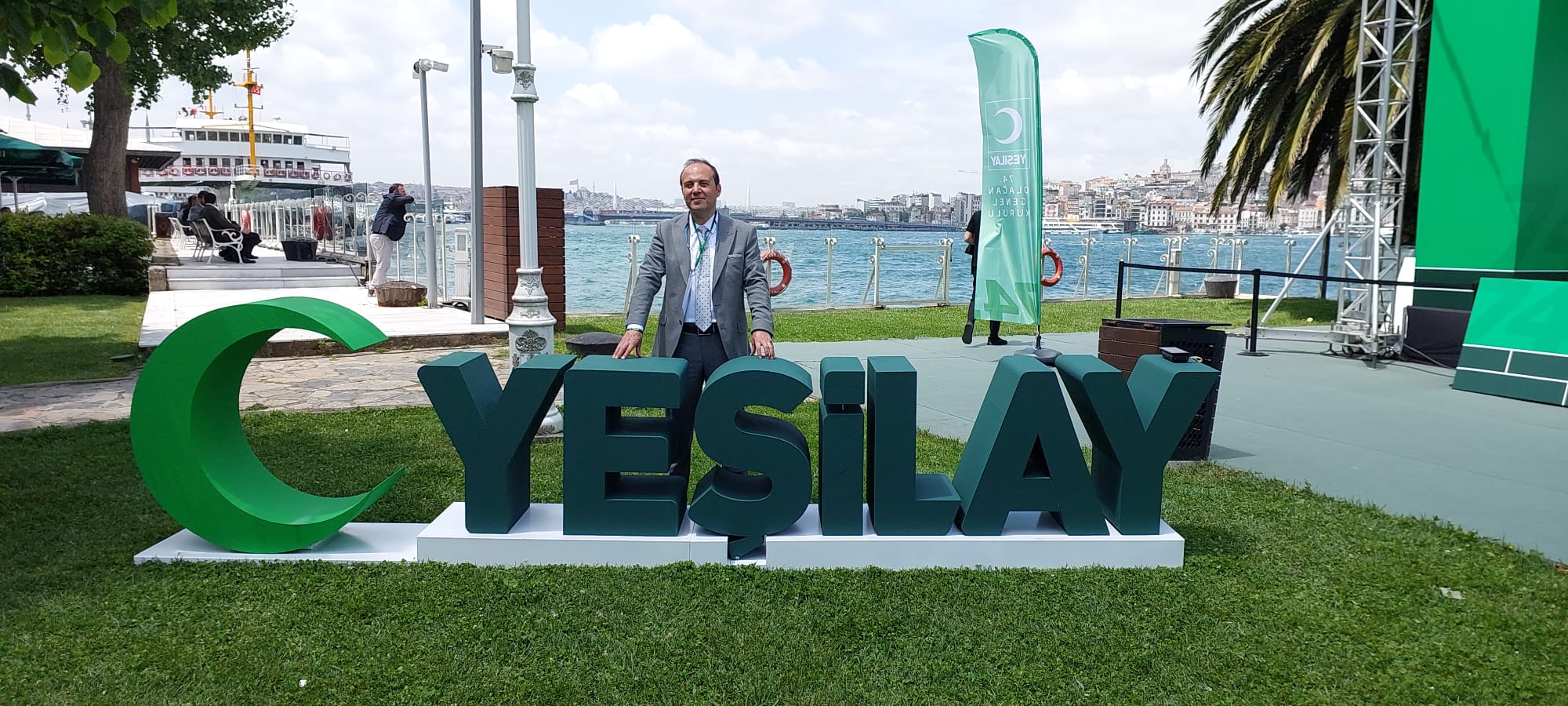 TÜTÜN ENDÜSTRİSİNİN HEDEFİNDE GENÇLER VAR!